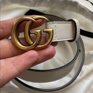 Gucci belt size 75” off white small {price firm}